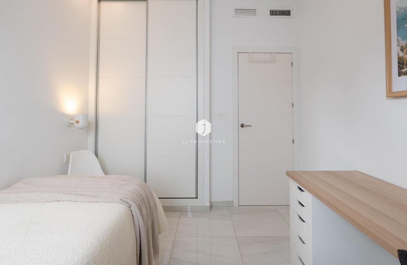 Resale - Villa -
Bigastro - D6