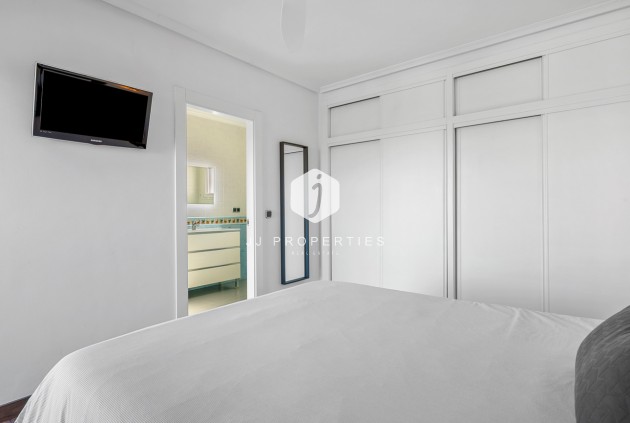 Resale - Villa -
Ciudad De Las Comunicaciones - Costa Blanca