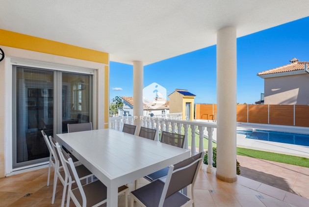 Resale - Villa -
Ciudad De Las Comunicaciones - Costa Blanca