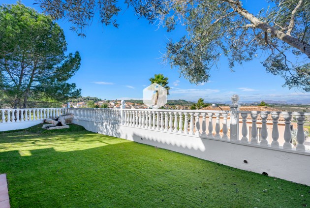 Resale - Villa -
Ciudad De Las Comunicaciones - Costa Blanca