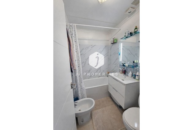 Resale - Apartment / flat -
Lomas de Caboroig - Costa Blanca
