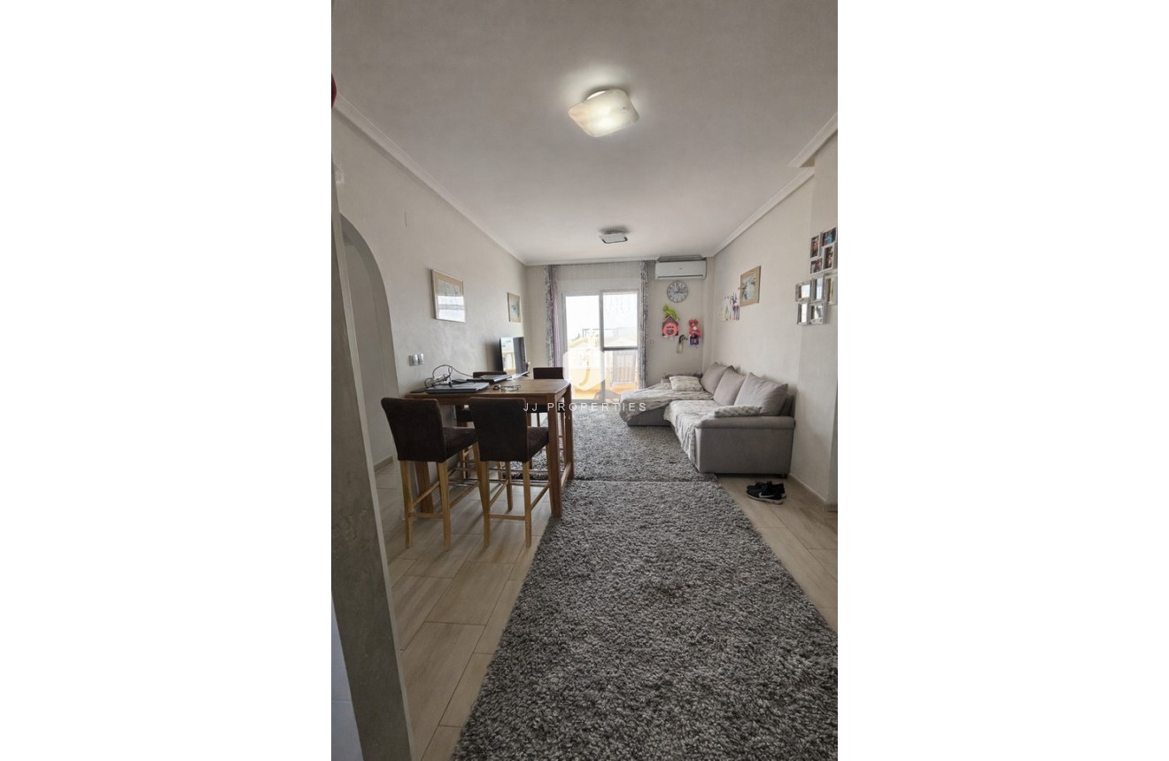 Resale - Apartment / flat -
Lomas de Caboroig - Costa Blanca