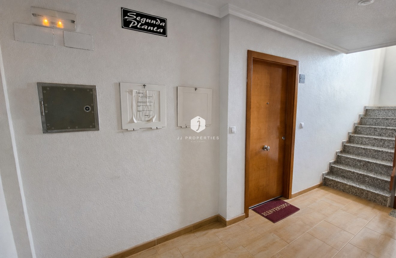 Resale - Apartment / flat -
Lomas de Caboroig - Costa Blanca