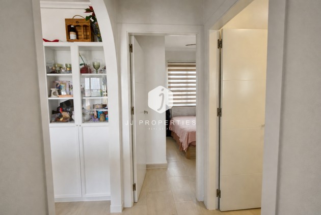 Resale - Apartment / flat -
Lomas de Caboroig - Costa Blanca