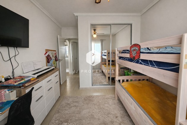 Resale - Apartment / flat -
Lomas de Caboroig - Costa Blanca