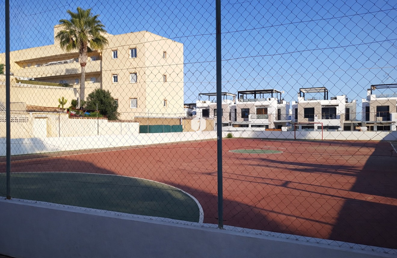 Resale - Apartment / flat -
Lomas de Caboroig - Costa Blanca