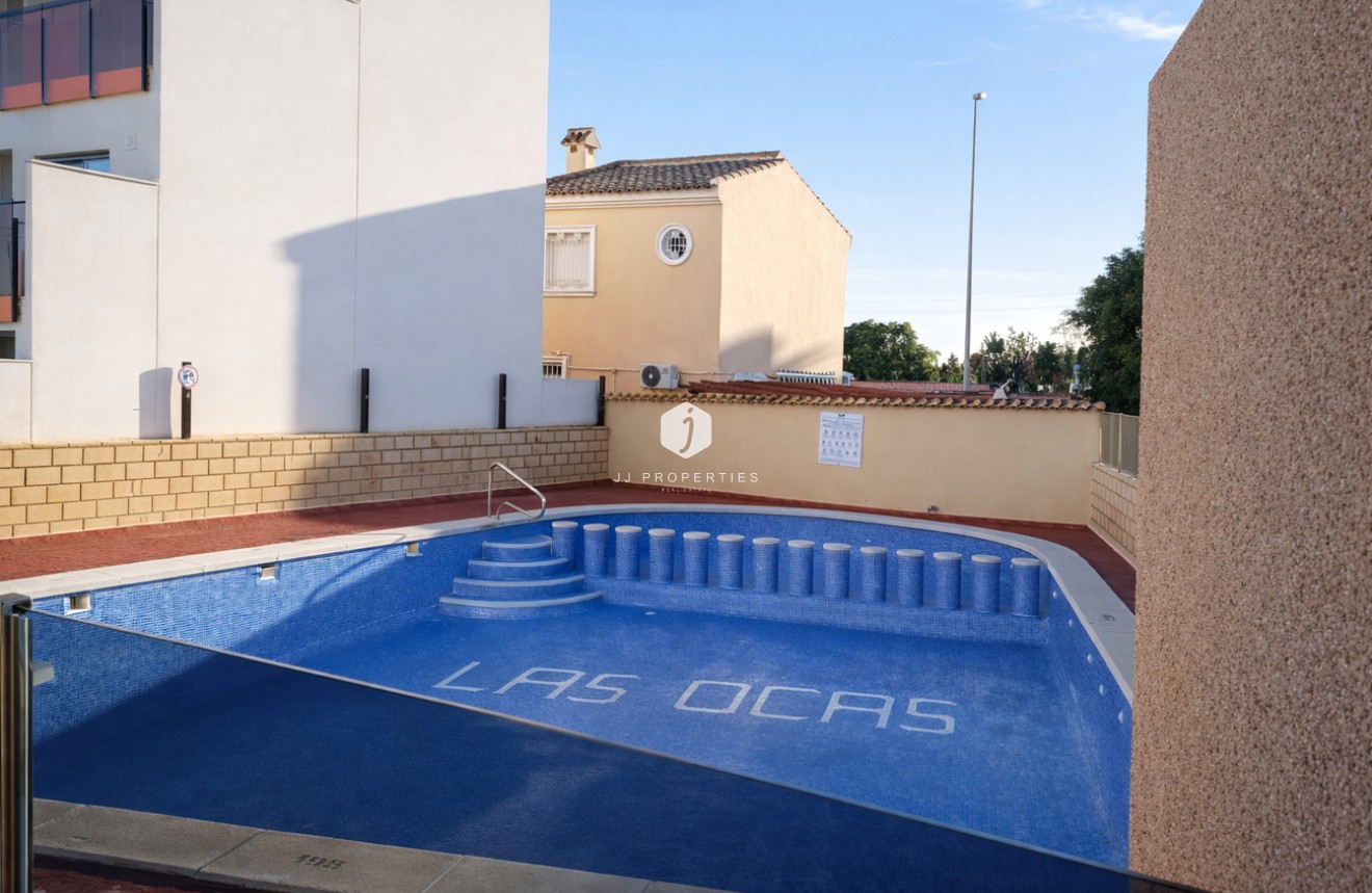 Resale - Apartment / flat -
Lomas de Caboroig - Costa Blanca