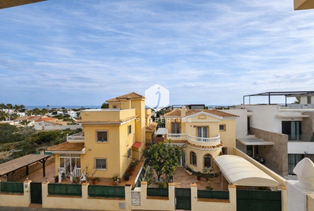 Resale - Apartment / flat -
Lomas de Caboroig - Costa Blanca