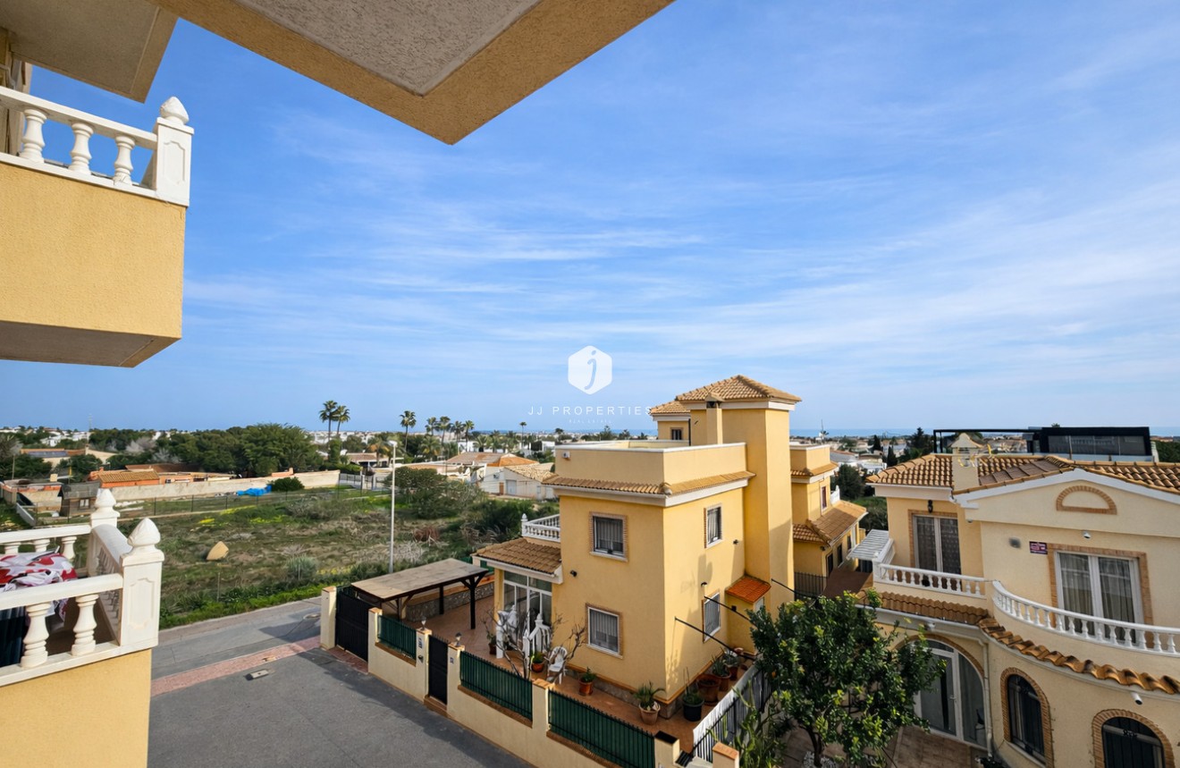 Resale - Apartment / flat -
Lomas de Caboroig - Costa Blanca