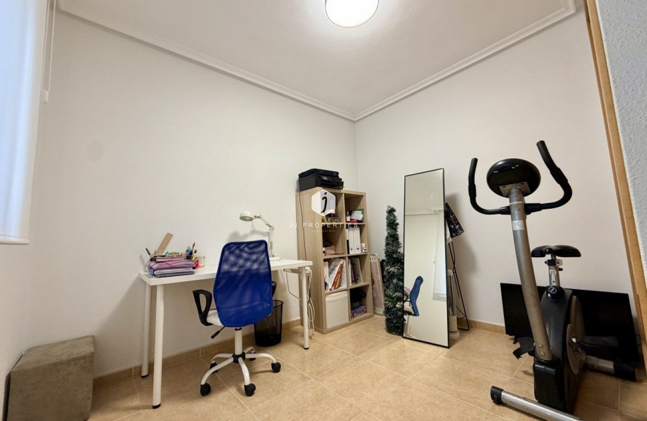 Segunda mano - Apartamento / piso -
Dolores - Costa Blanca