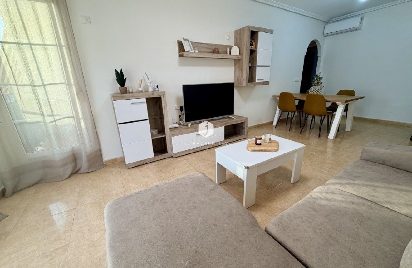 Segunda mano - Apartamento / piso -
Dolores - Costa Blanca
