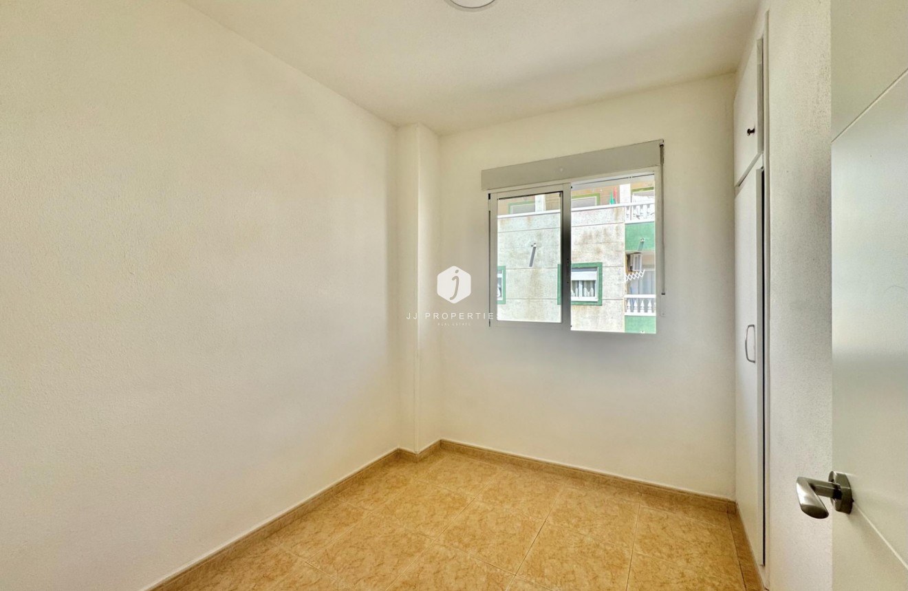 Aus zweiter Hand - Wohnung -
Torrevieja - Centro