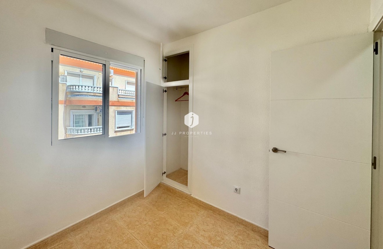 Aus zweiter Hand - Wohnung -
Torrevieja - Centro