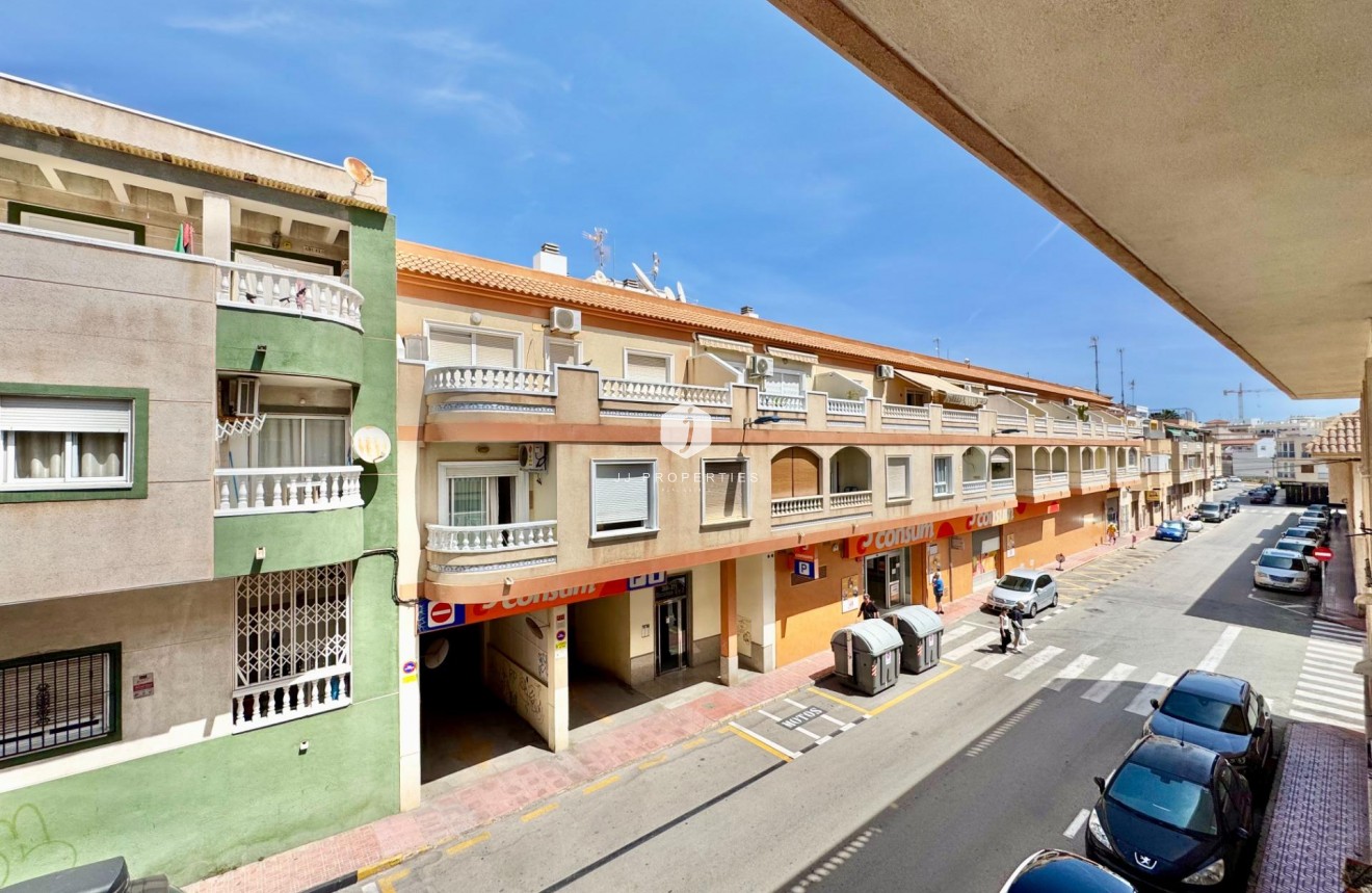 Aus zweiter Hand - Wohnung -
Torrevieja - Centro
