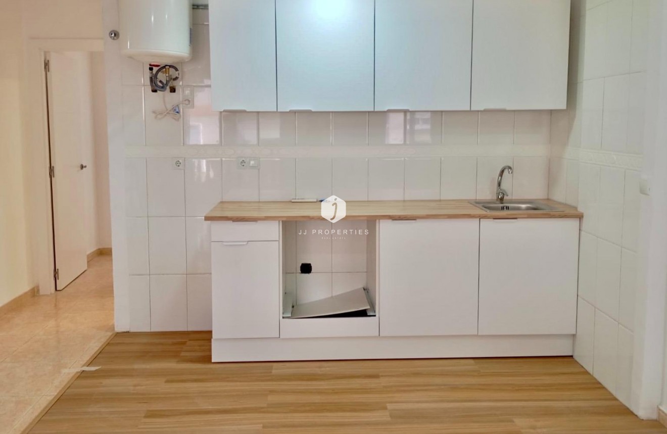 Aus zweiter Hand - Wohnung -
Torrevieja - Centro