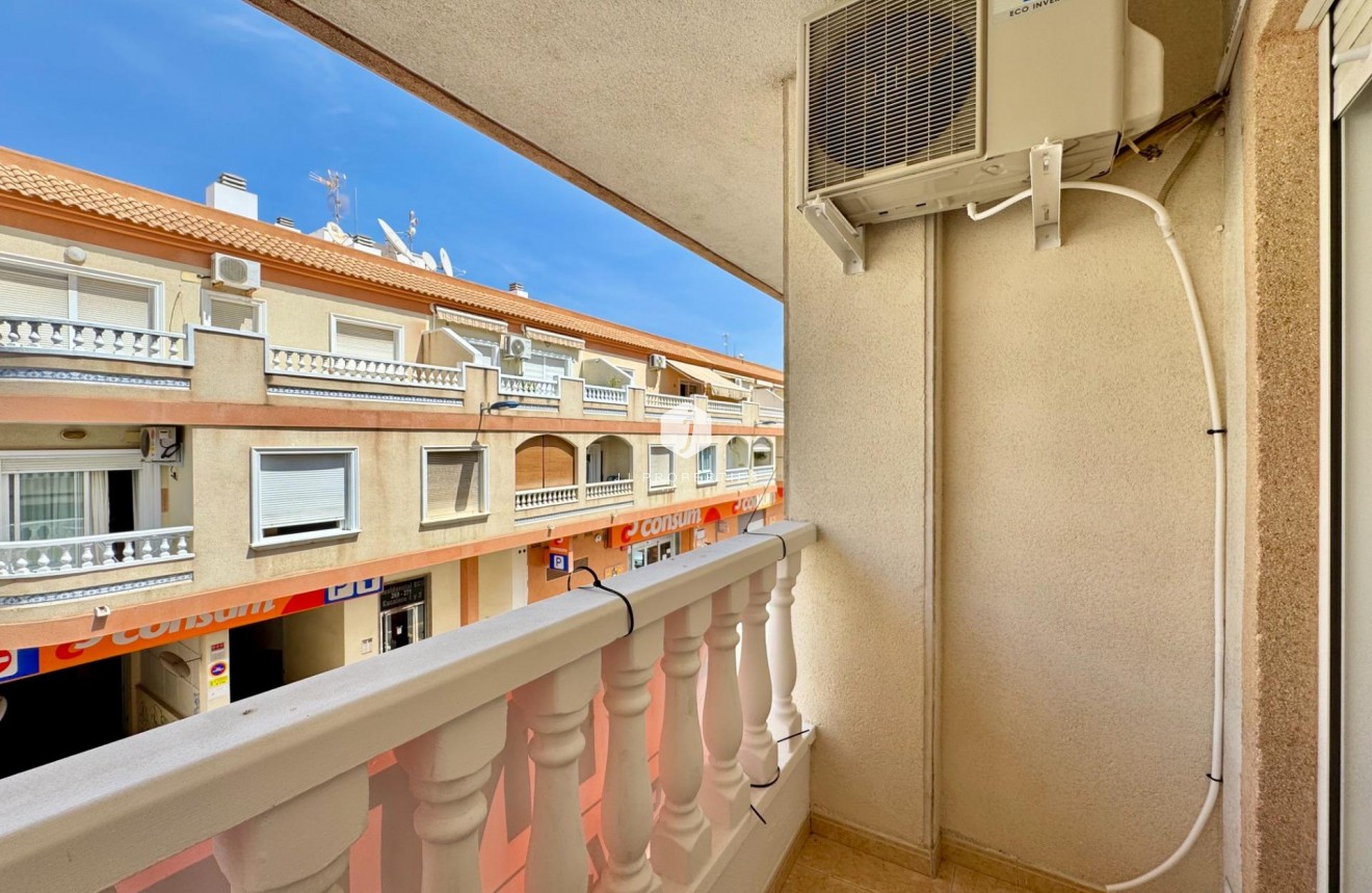 Aus zweiter Hand - Wohnung -
Torrevieja - Centro