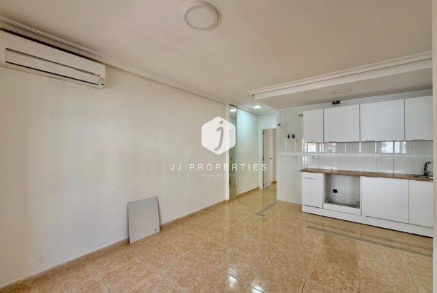Aus zweiter Hand - Wohnung -
Torrevieja - Centro