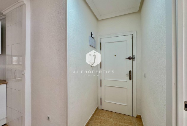 Aus zweiter Hand - Wohnung -
Torrevieja - Centro