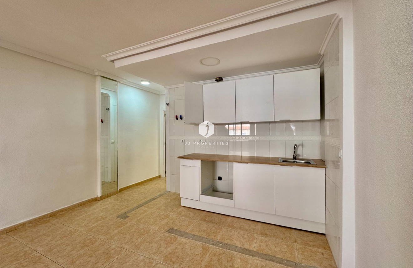 Aus zweiter Hand - Wohnung -
Torrevieja - Centro