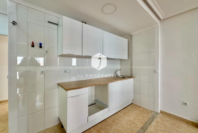 Aus zweiter Hand - Wohnung -
Torrevieja - Centro