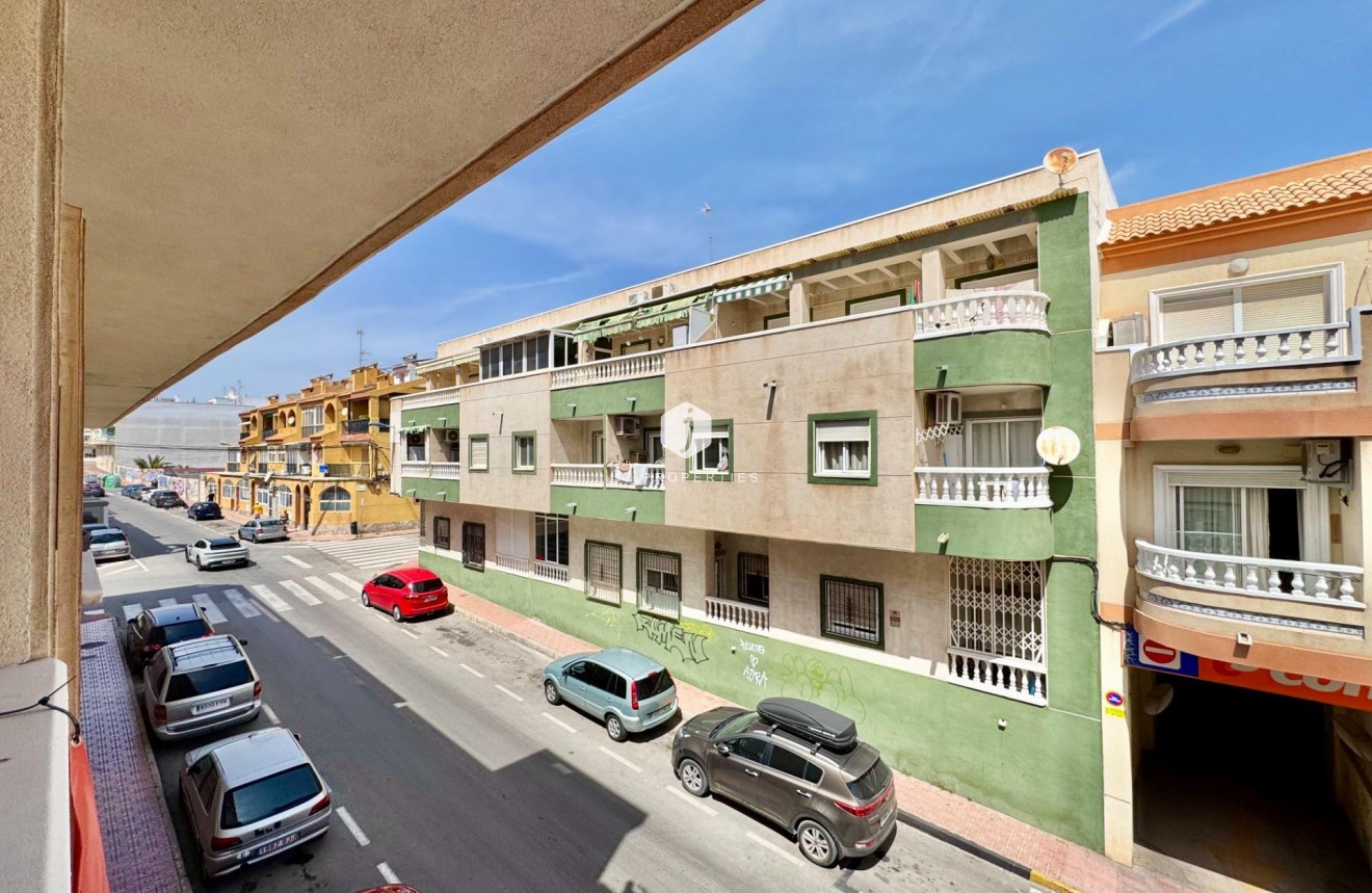 Aus zweiter Hand - Wohnung -
Torrevieja - Centro