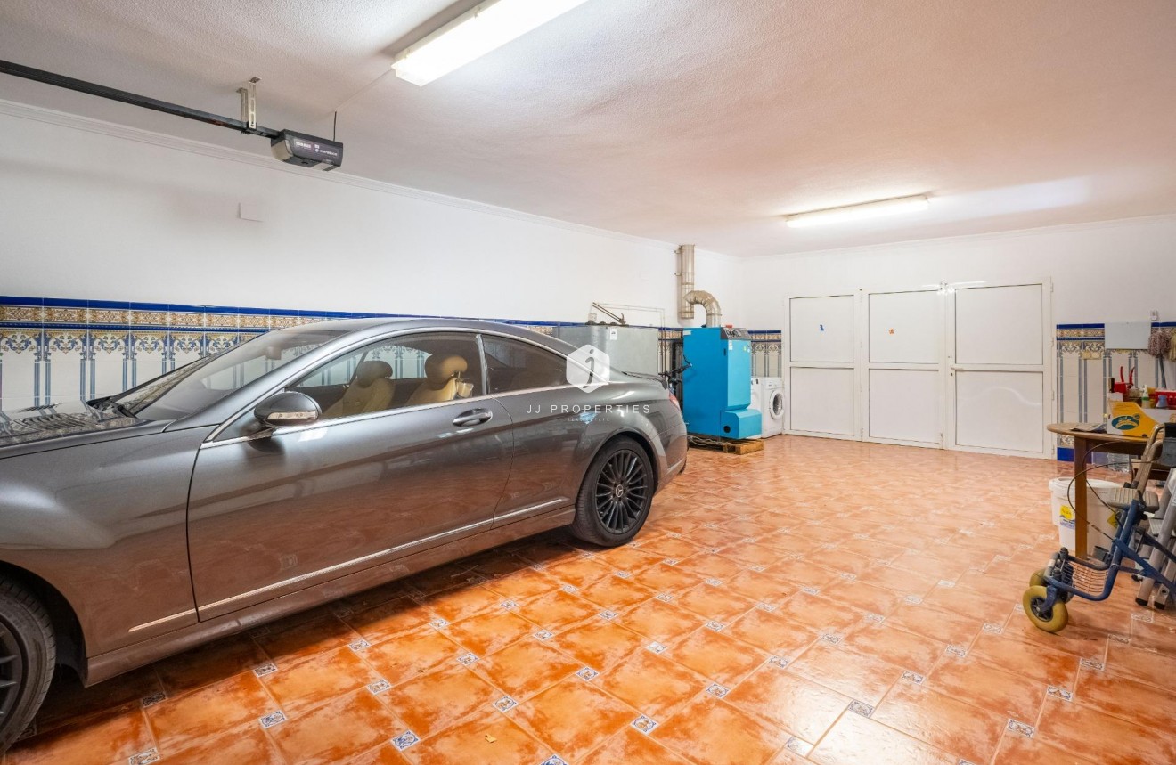 Resale - Villa -
Torrevieja - El chaparral