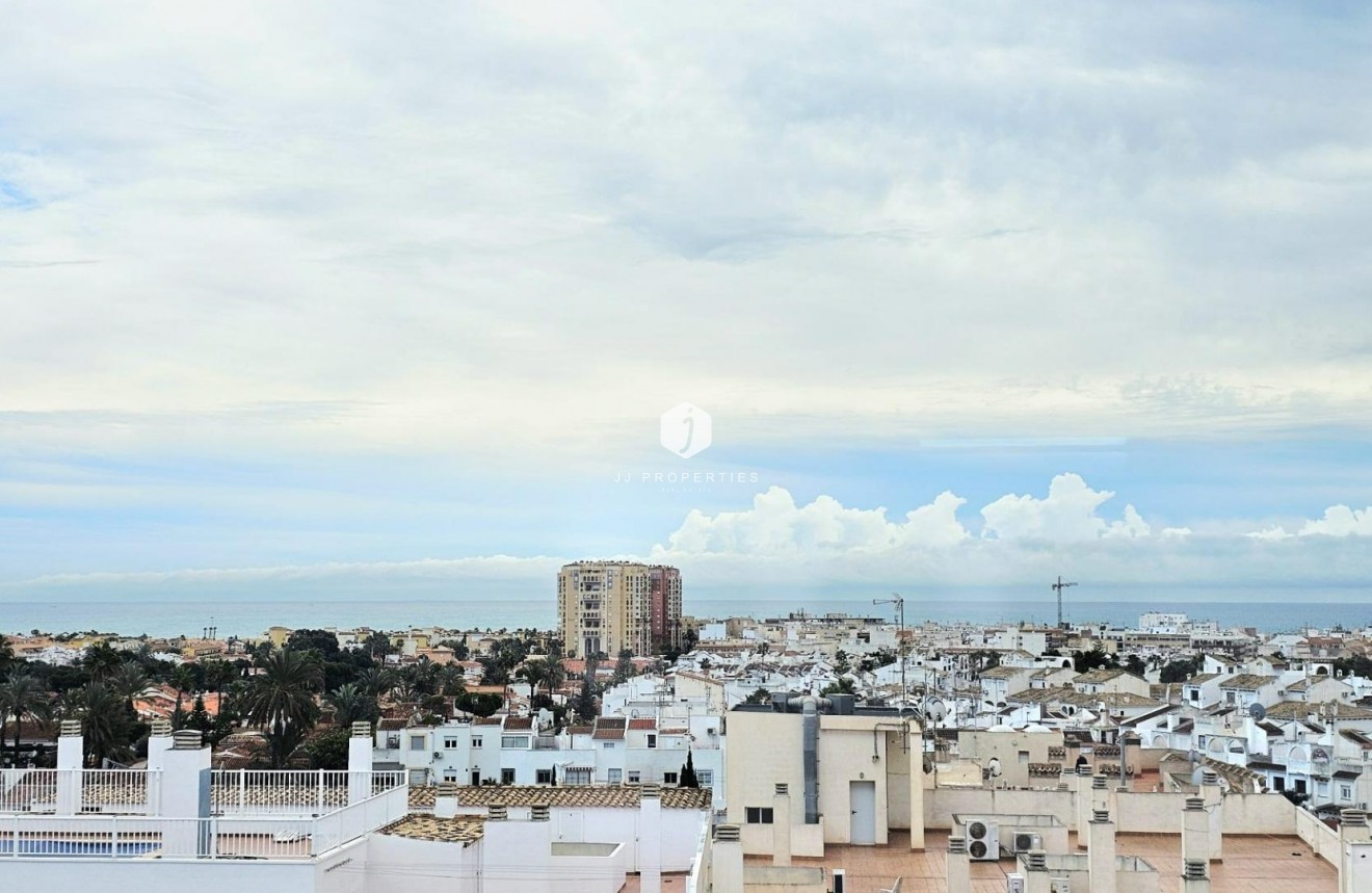 Segunda mano - Apartamento / piso -
Torrevieja - Nueva Torrevieja