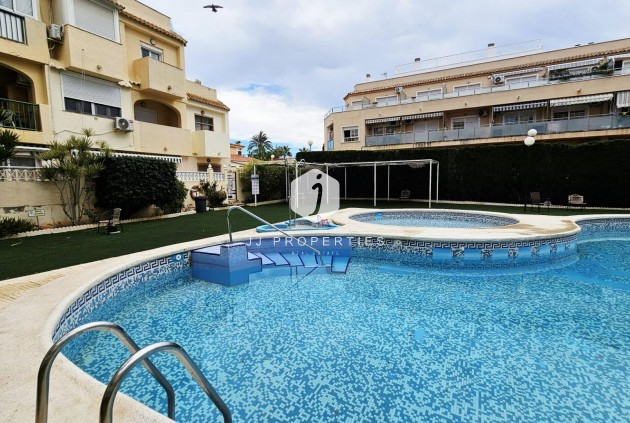 Segunda mano - Apartamento / piso -
Torrevieja - Nueva Torrevieja
