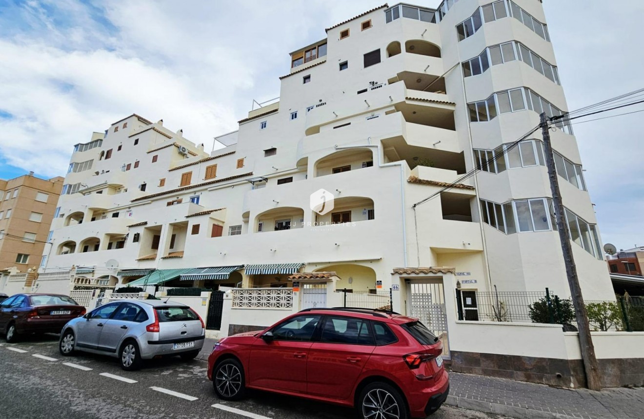 Segunda mano - Apartamento / piso -
Torrevieja - Nueva Torrevieja