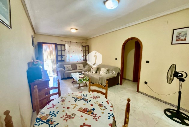 Resale - Bungalow -
Torrevieja - Torreblanca