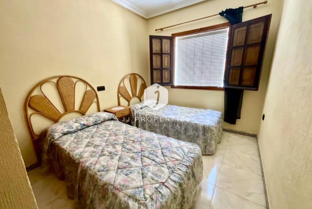 Resale - Bungalow -
Torrevieja - Torreblanca
