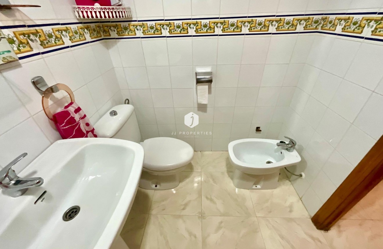 Resale - Bungalow -
Torrevieja - Torreblanca
