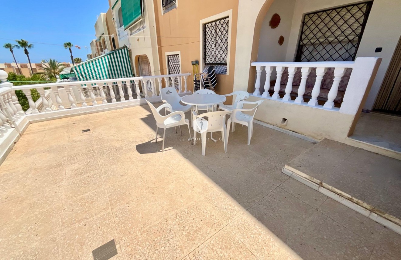 Resale - Bungalow -
Torrevieja - Torreblanca