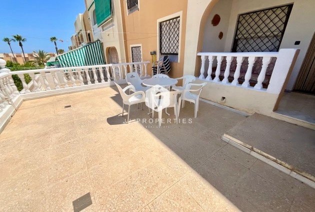 Resale - Bungalow -
Torrevieja - Torreblanca