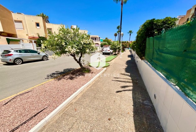 Resale - Bungalow -
Torrevieja - Torreblanca