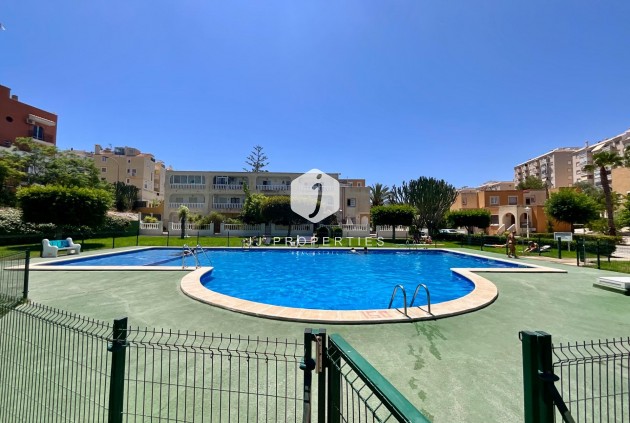 Resale - Bungalow -
Torrevieja - Torreblanca
