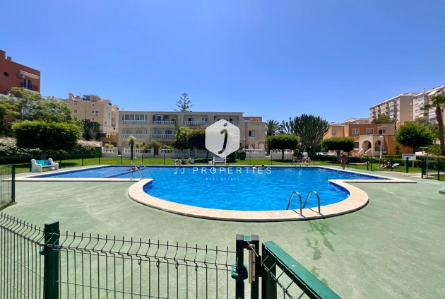Resale - Bungalow -
Torrevieja - Torreblanca