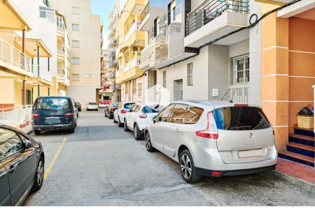 D'occasion - Appartement -
Torrevieja - Centro