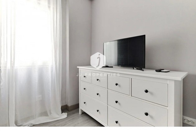 D'occasion - Appartement -
Torrevieja - Centro