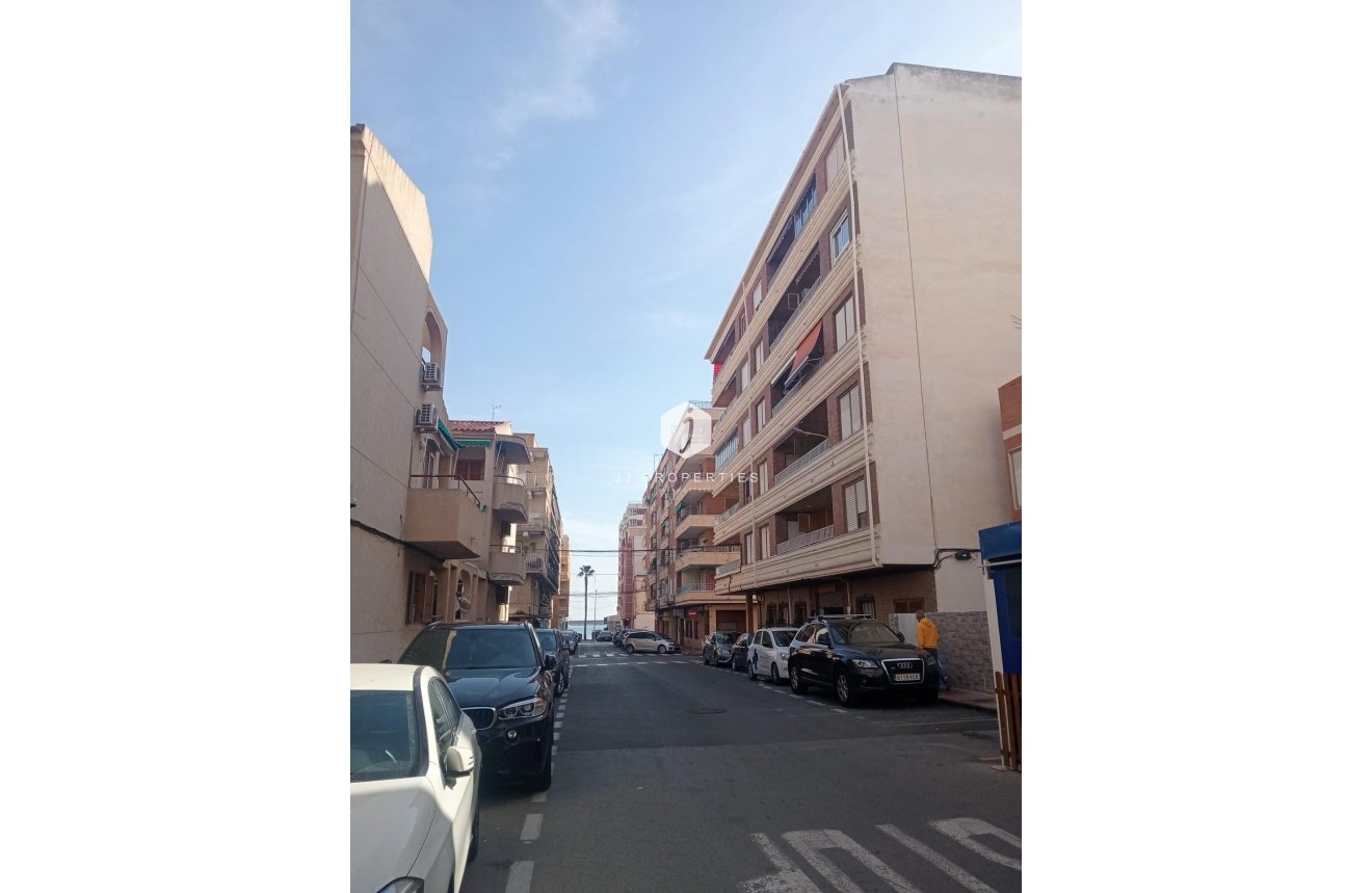 Resale - Apartment / flat -
Torrevieja - Acequion