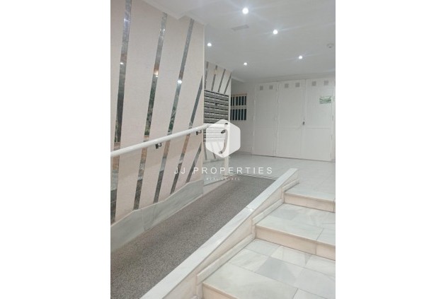 Resale - Apartment / flat -
Torrevieja - Acequion