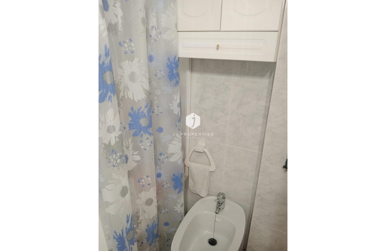 Resale - Apartment / flat -
Torrevieja - Acequion