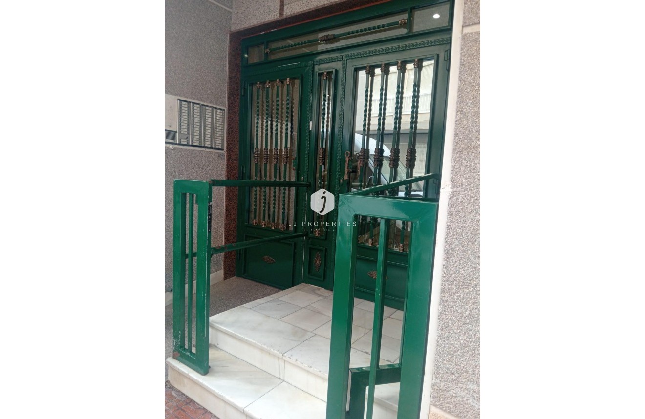 Resale - Apartment / flat -
Torrevieja - Acequion