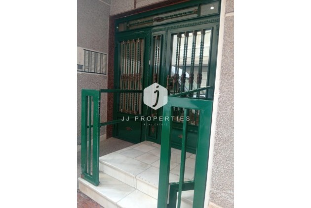 Resale - Apartment / flat -
Torrevieja - Acequion