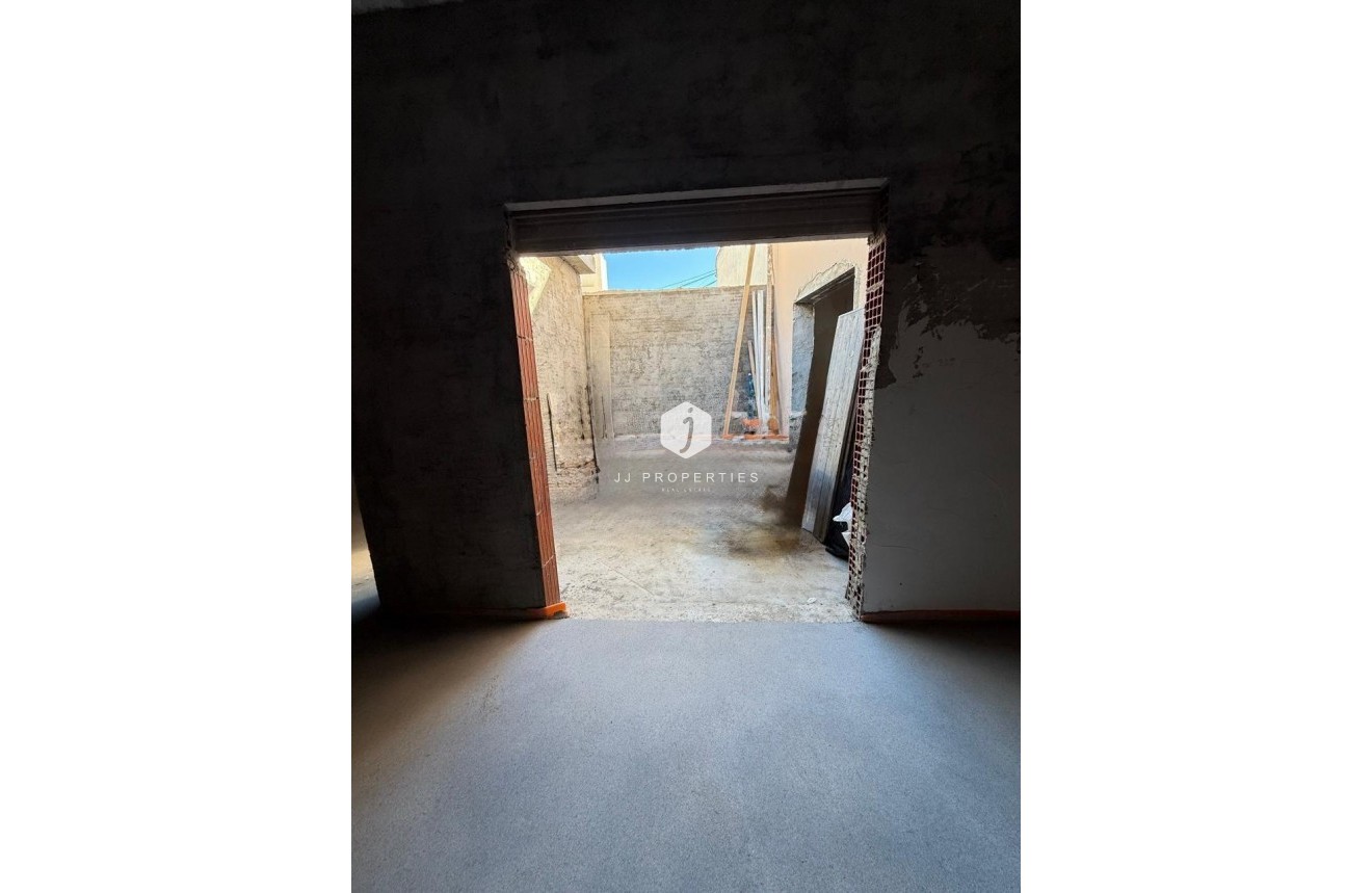 Segunda mano - Apartamento / piso -
Torrevieja