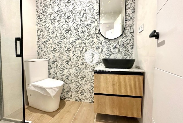 Aus zweiter Hand - Wohnung -
Torrevieja - Centro