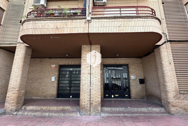 Aus zweiter Hand - Wohnung -
Torrevieja - Centro