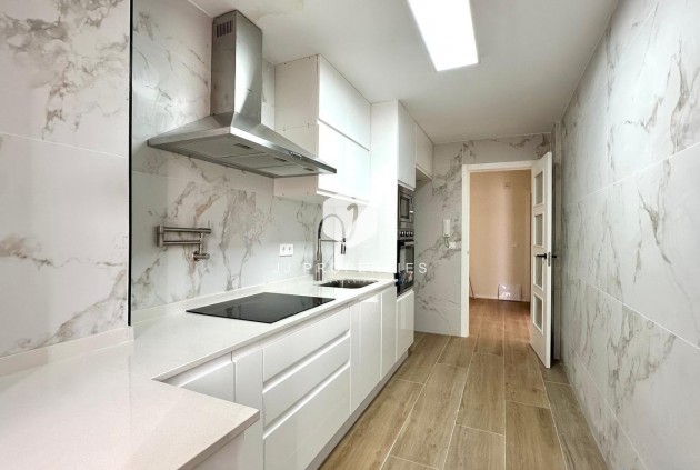 Aus zweiter Hand - Wohnung -
Torrevieja - Centro