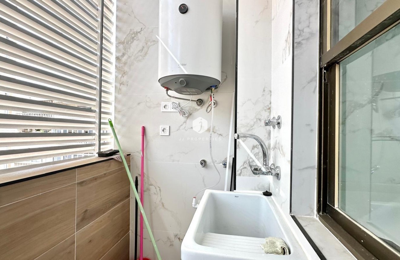 Aus zweiter Hand - Wohnung -
Torrevieja - Centro