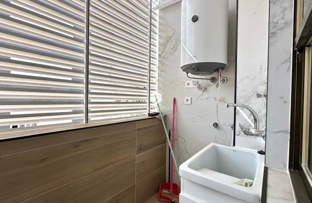 Aus zweiter Hand - Wohnung -
Torrevieja - Centro